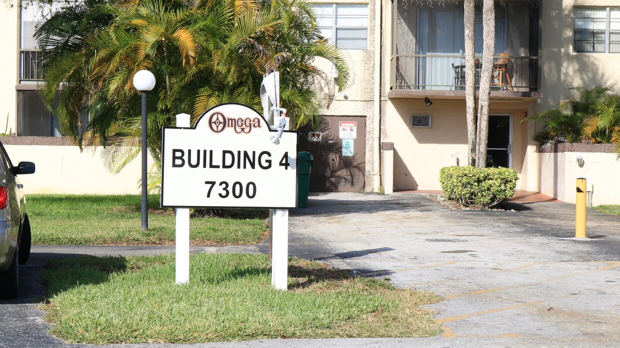 7300 NW 16th St Unit 202, Plantation, FL 33313 Condo for Rent in