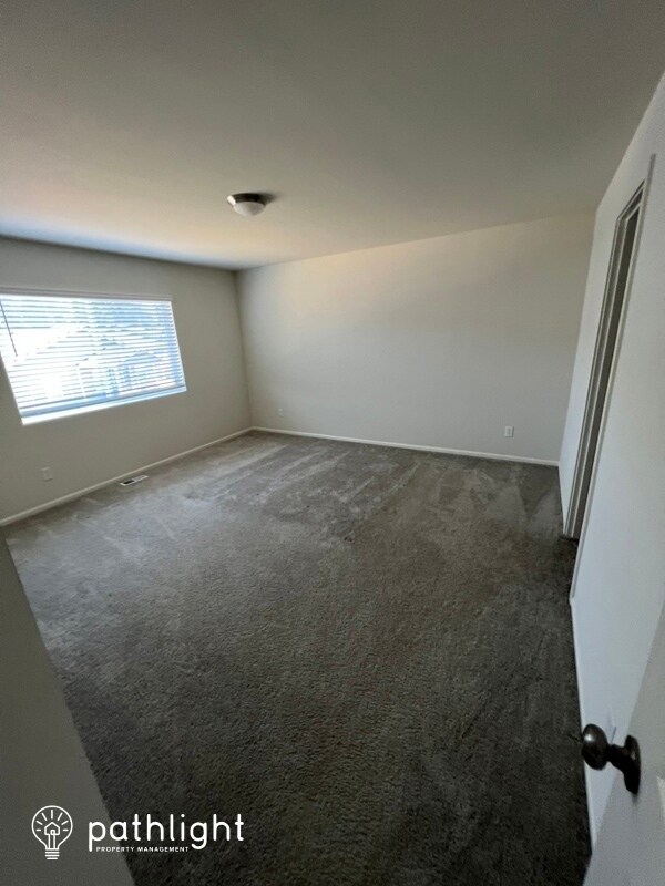 Foto del edificio - 9232 Fairybell Street SE, Tumwater, WA, 98501