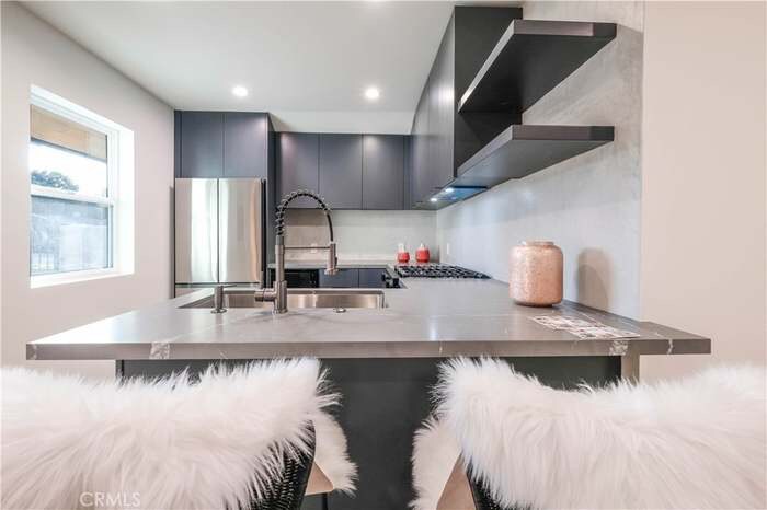 Foto del edificio - 18850 Collins St