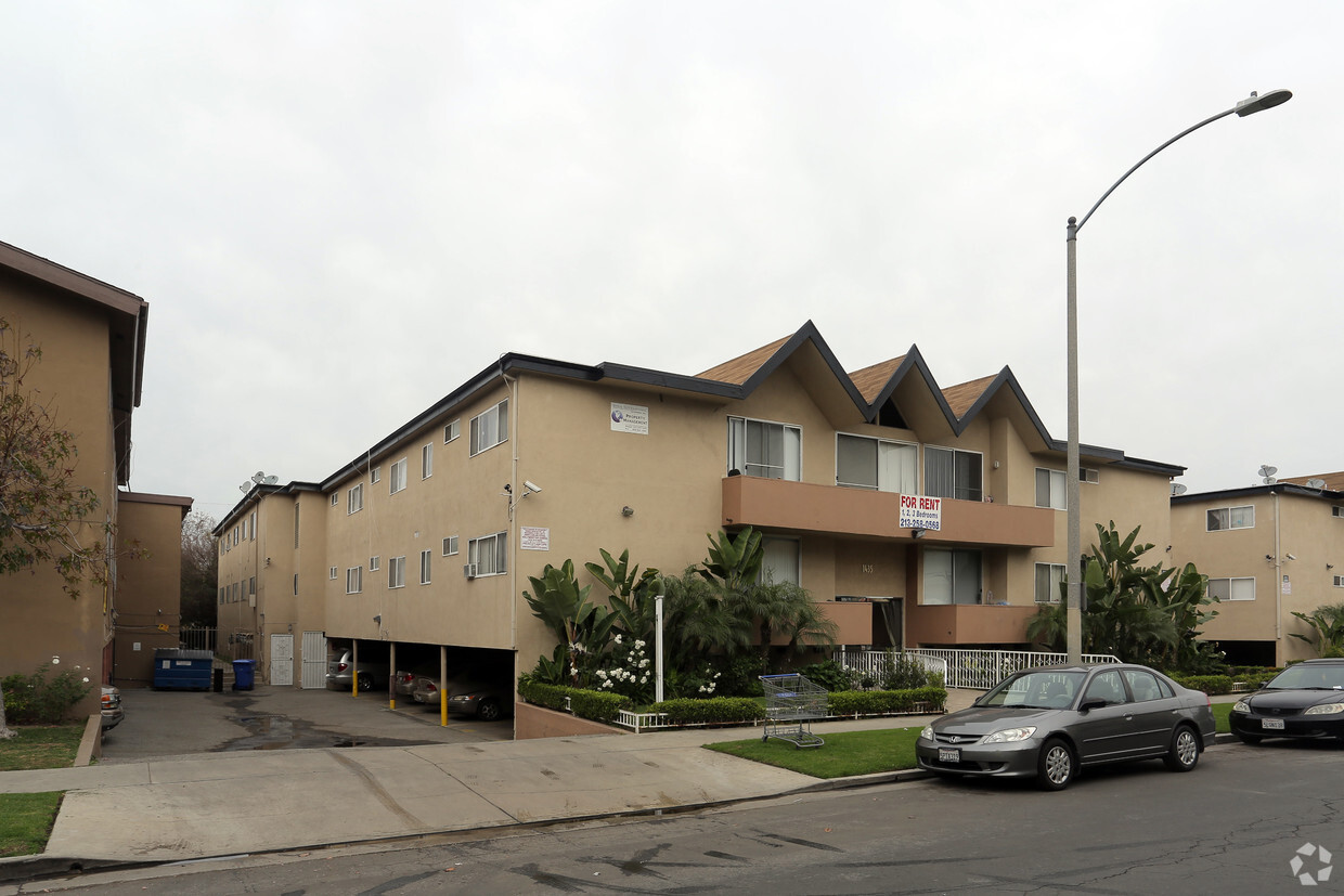 Primary Photo - Point View Apartments