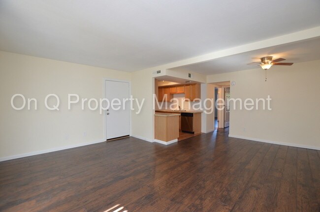 Building Photo - 740 W Elm St