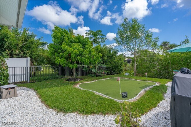 Building Photo - 14390 Tamarac Dr