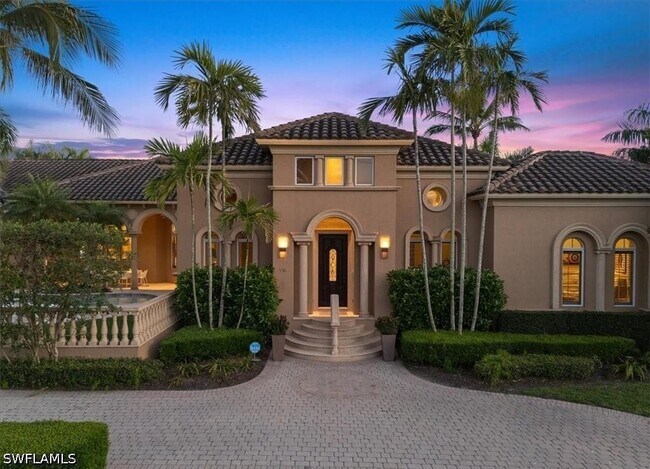 Building Photo - 550 21st Ave S