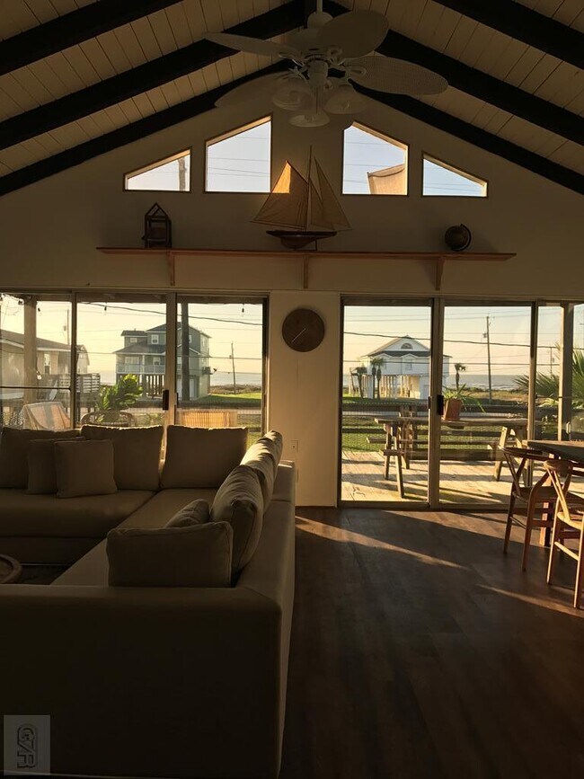 Foto del edificio - 21627 Zachary Dr