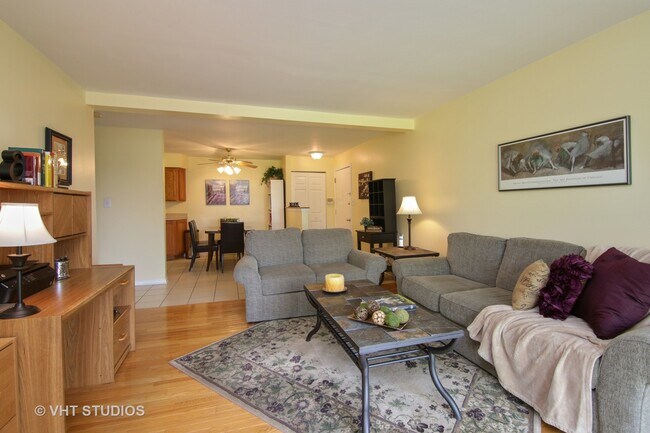 Foto del edificio - 1619 N Windsor Dr