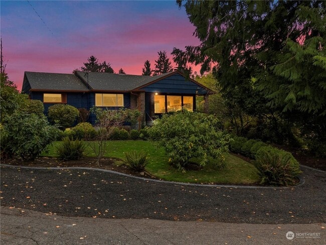 Building Photo - Beautiful property on the Westside of Oly