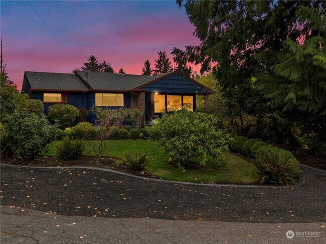 Foto del edificio - Beautiful property on the Westside of Oly