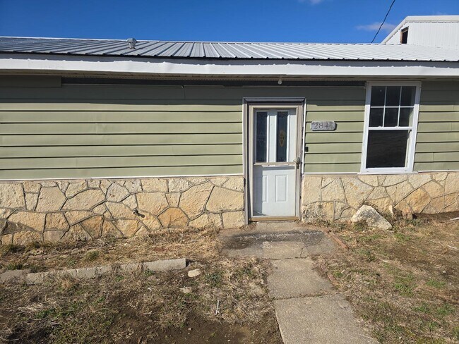 Foto del edificio - 2847 Renns Lake Ct