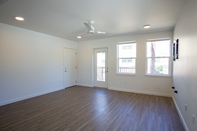 Foto del edificio - Spacious 1-Bedroom w/Condo-Grade Finishes + Balcony!