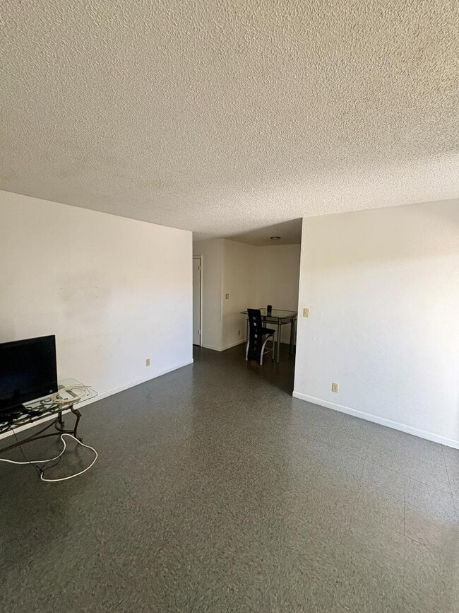 Foto del edificio - 1406 Barton Rd