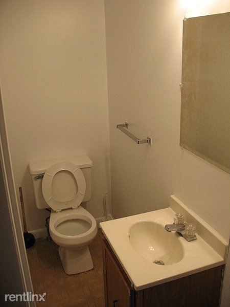 Building Photo - 33 Mountain Dr
