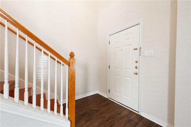 Building Photo - 8602 Glen Canyon Dr