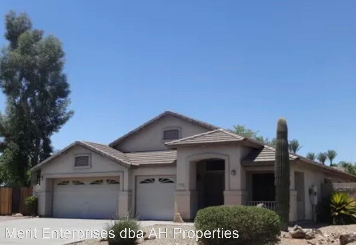 Foto principal - 3 br, 2 bath House - 1149 E MORGAN CT