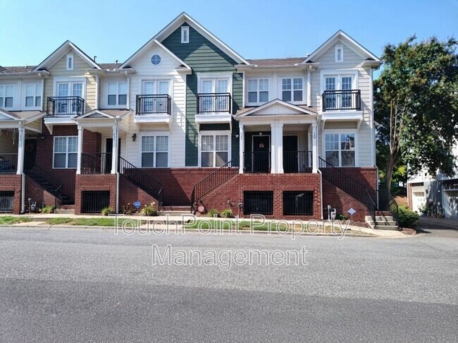 Foto del edificio - 500 Village Park Dr