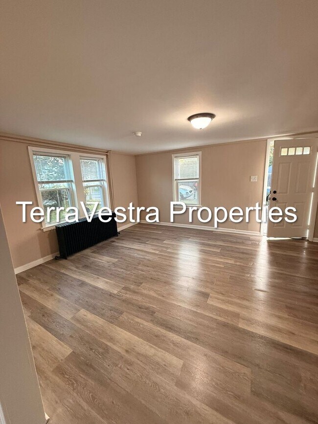 Foto del edificio - 3 Bed in Millville! Eligible for $500 Secu...