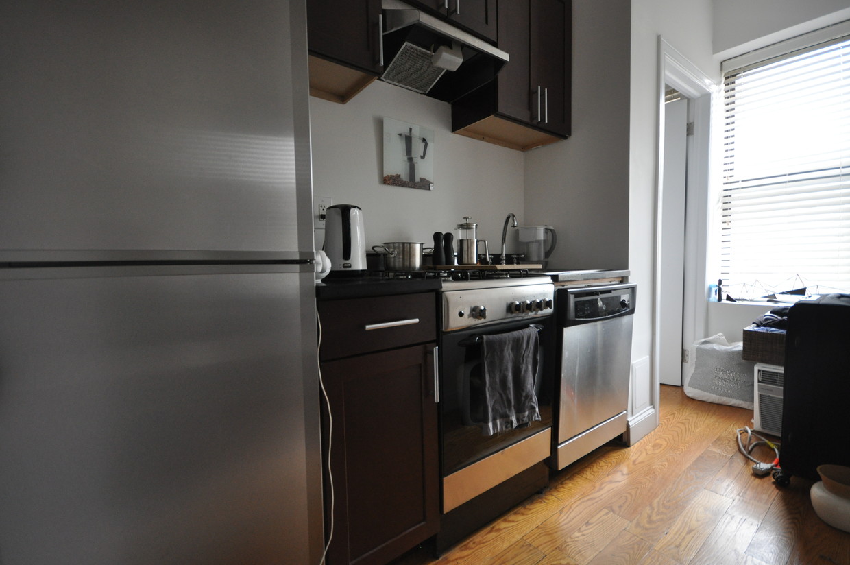 Primary Photo - 81 Orchard St
