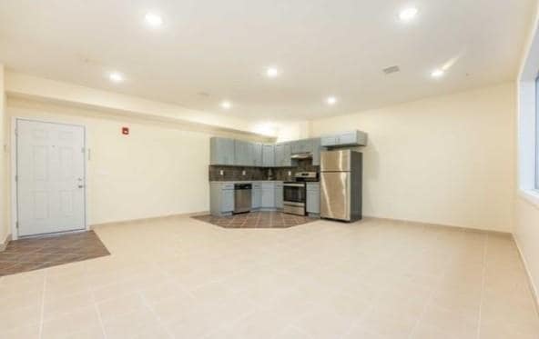 Building Photo - 44 Bergen Blvd