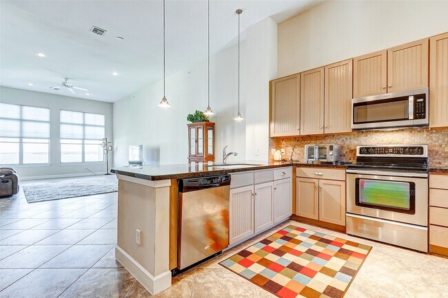 Foto del edificio - 17040 W Farm To Market 1097