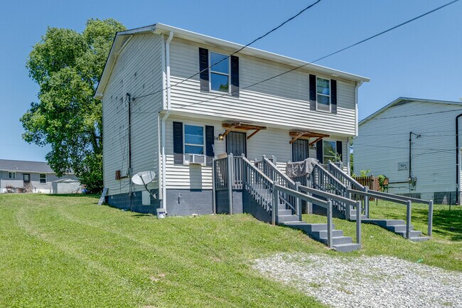 Foto del edificio - 2430 Woodale Ln