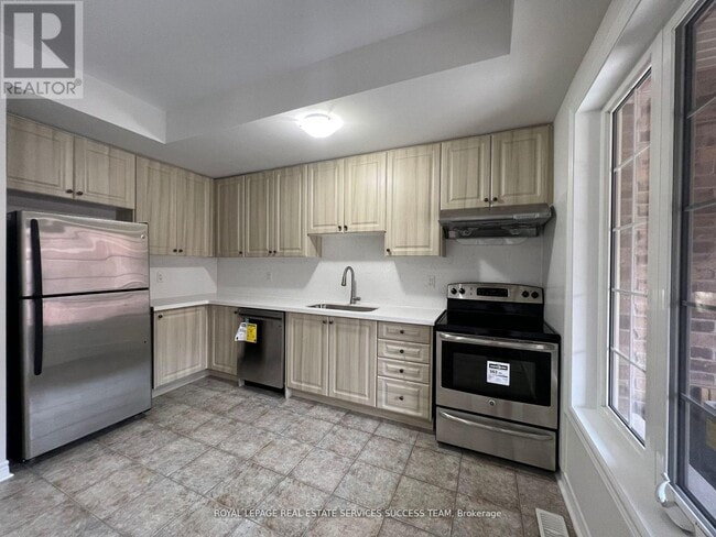 Building Photo - 30 Orca Dr