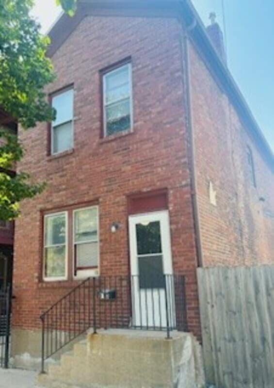 Building Photo - 310 Western Ave