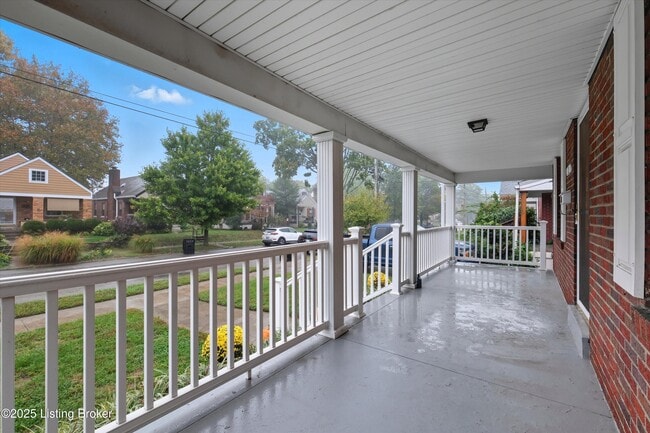 Foto del edificio - 120 Weisser Ave