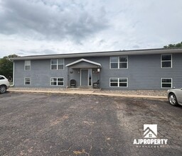Building Photo - 600 E Aspen Blvd