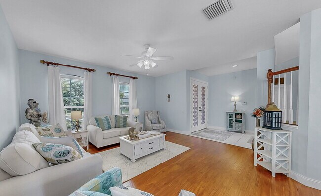 Foto del edificio - 5-bedroom, 3-bathroom rental home located in the Fox Wood community in Florida