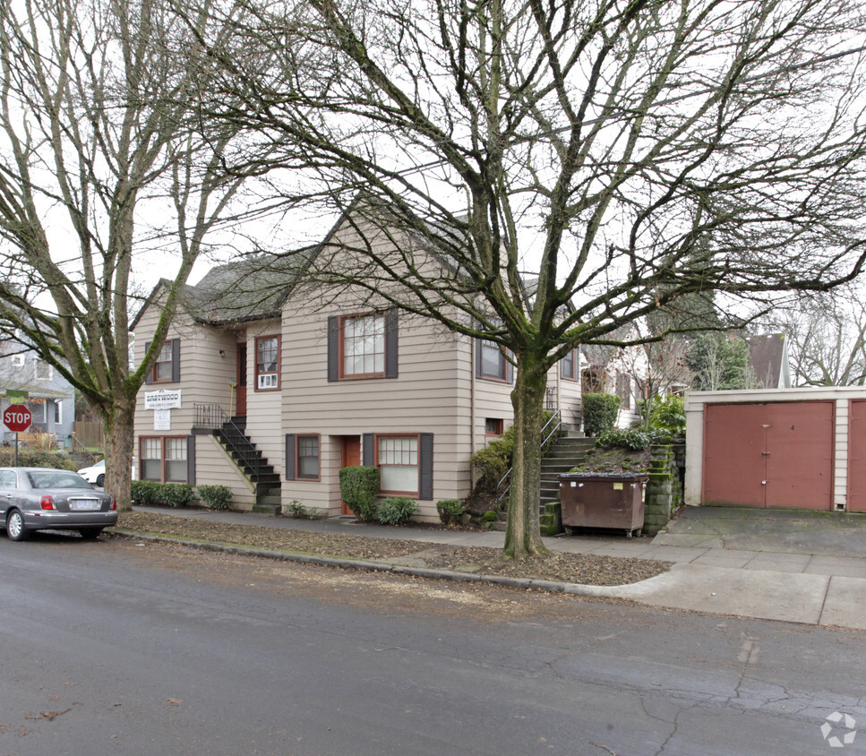 Building Photo - 2326-2338 NE Everett St