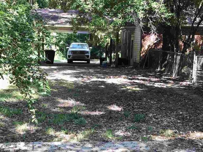 Building Photo - 539 Quinn Rd
