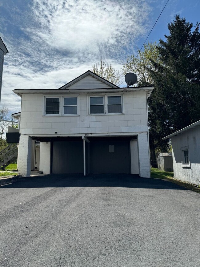 Foto del edificio - 312-314 Oak Street