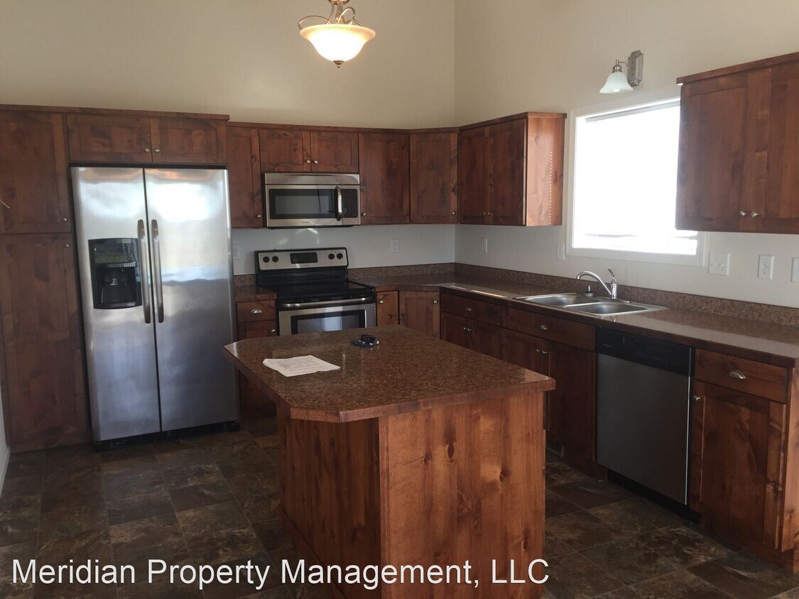 Foto del edificio - 3 br, 3 bath House - 1559 35th Ave S