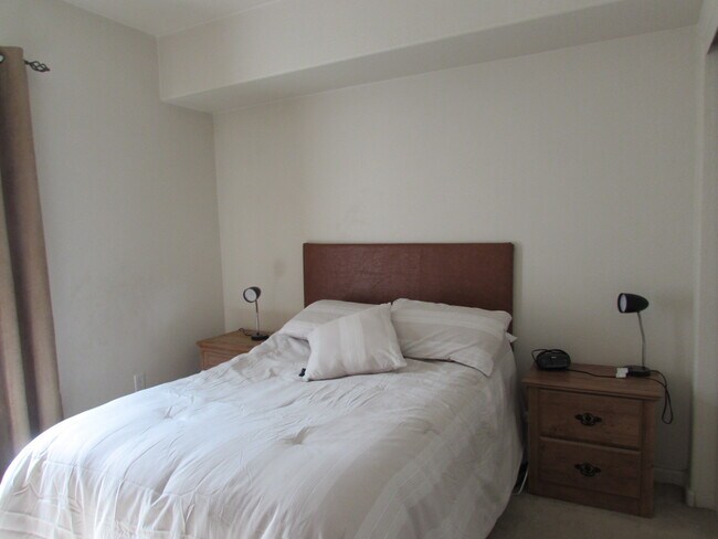 Foto del edificio - 1212 Walnut Ave