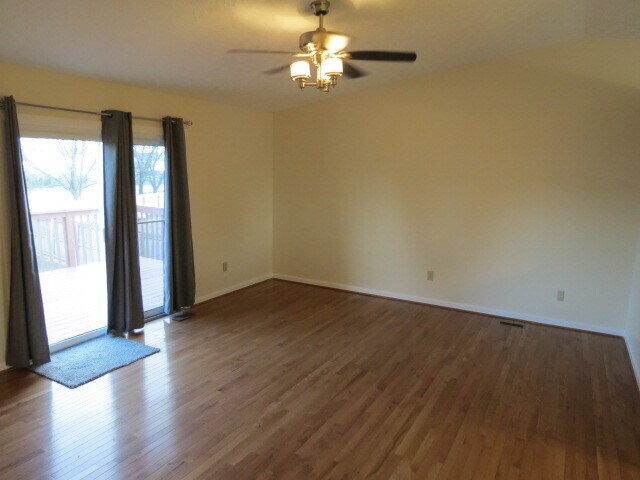 Foto del edificio - 4018 Cailin Dr