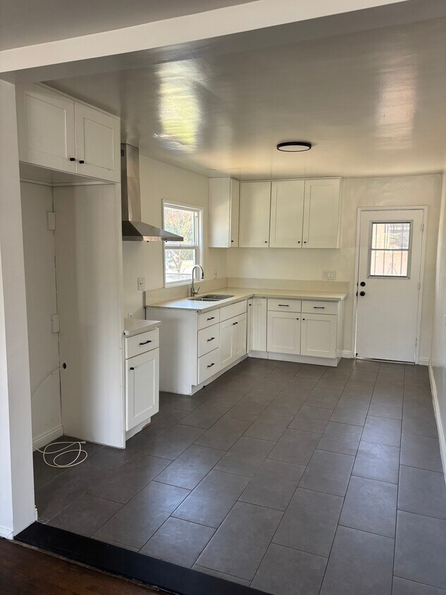 Foto principal - 1303 Amalia Ave