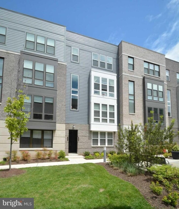 13405 Launders St, Herndon, VA 20171 Townhome Rentals in Herndon VA