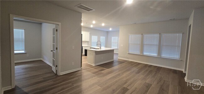 Foto del edificio - 107 Weyview Gdns