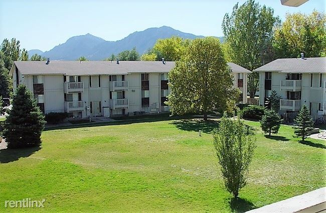 Primary Photo - 2 br, 1.5 bath Apartment - 2747 Glenwood Ct