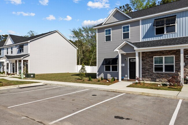 Building Photo - 34 Catalina Cir