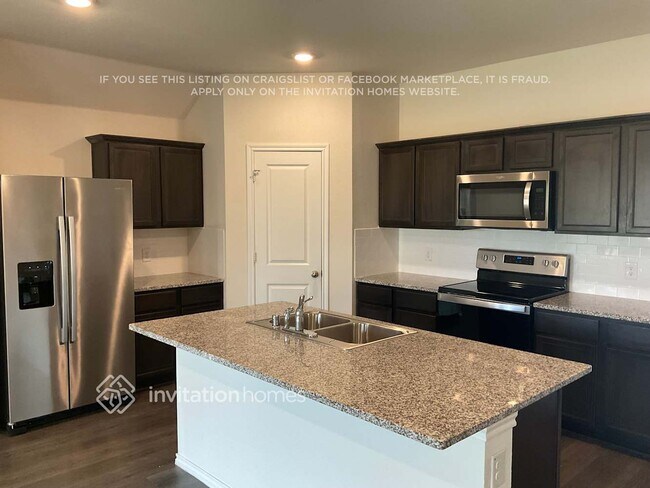 Building Photo - 3201 Glazner Dr