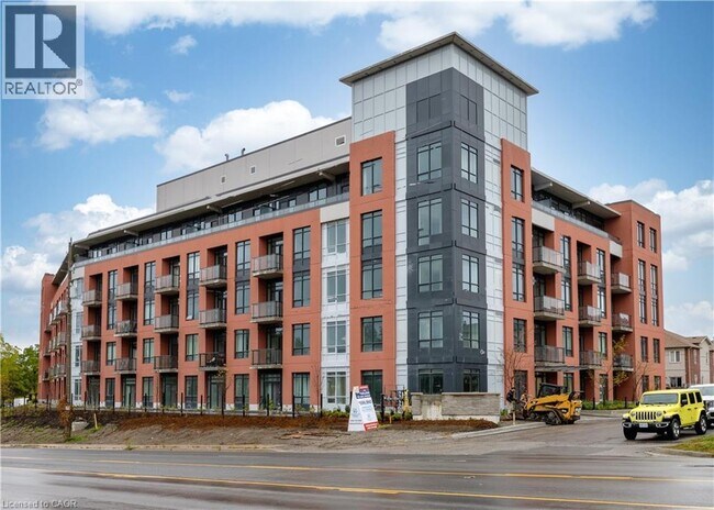 Photo du bâtiment - 1010 Dundas St E