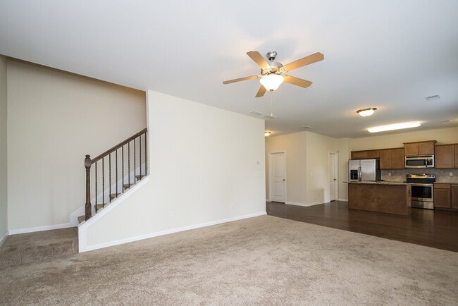 Building Photo - 289 Darbys Run Ct