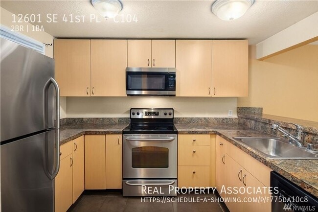 Building Photo - 12601 SE 41st Pl