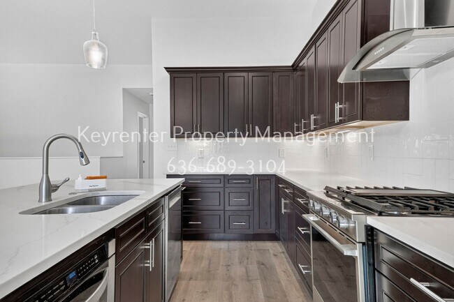 Foto del edificio - 926 Townhouse Ln