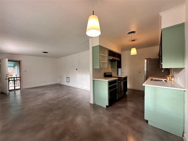 Foto del edificio - 1504 Braes Ridge Dr