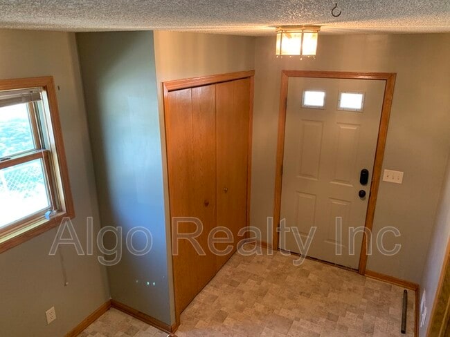 Foto del edificio - 2827 N Aldrich Ave