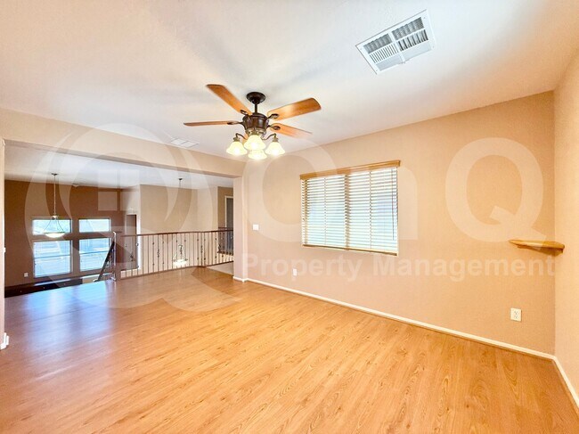 Foto del edificio - 14509 W Jenan Dr
