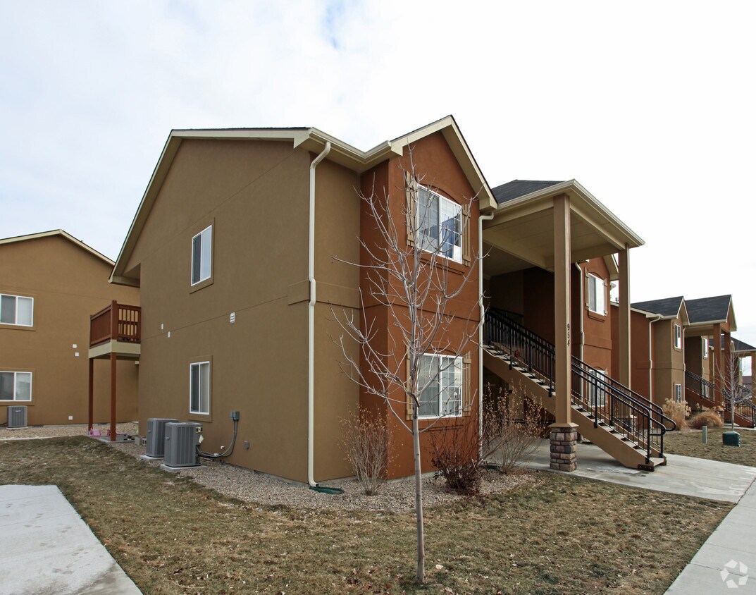 Foto del edificio - 954 Bluffwood Ln