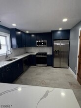 Building Photo - 88 Sunnyside Terrace