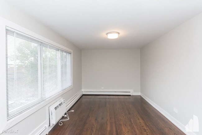 Foto del edificio - 5956 N Winthrop Ave